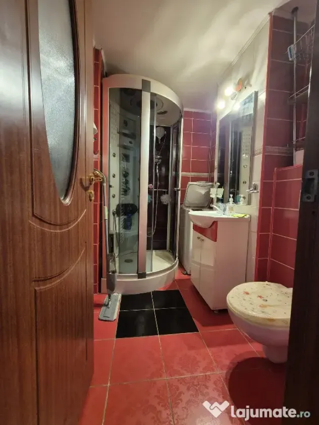 Inchiriez apartament 3 camere decomandat in Deva, zona Liliacului, - Deva (Hunedoara)