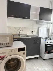 Dristor etaj 5 semidecomandat 