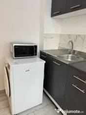 Dristor etaj 5 semidecomandat 