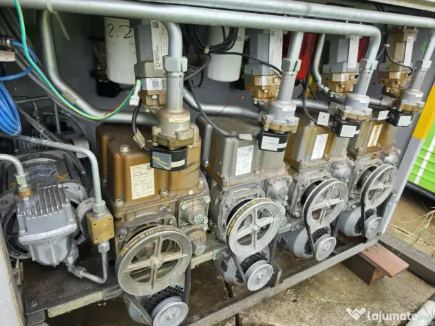Pompa distributie carburanti pentru benzinarie