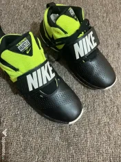 Adidasi Nke Team Hustler D8