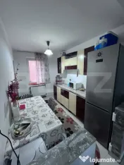 Apartament 4 camere, decomandat, Etaj2 -Zona Calea Bucuresti