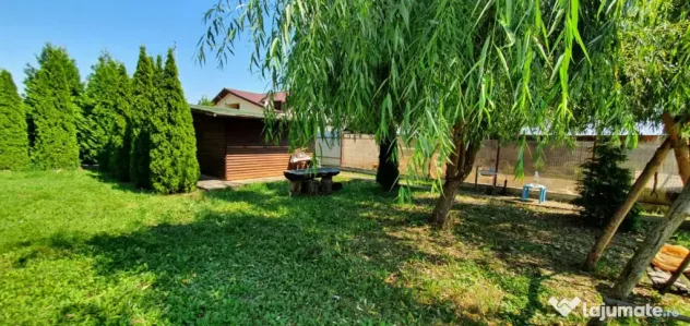 Cocorastii Colt intravilan 1381 mp , stradal, intre case la