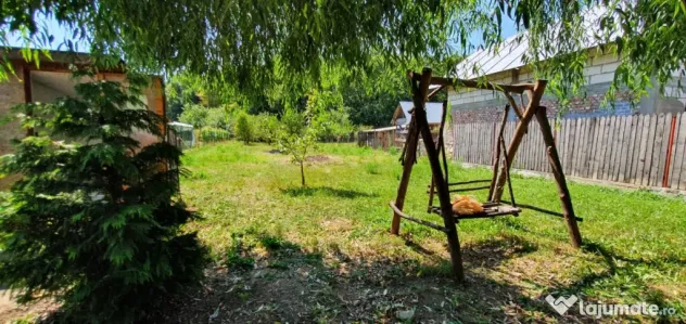 Cocorastii Colt intravilan 1381 mp , stradal, intre case la