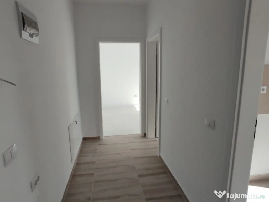 APARTAMENT 2 CAMERE, DECOMANDAT, BLOC NOU