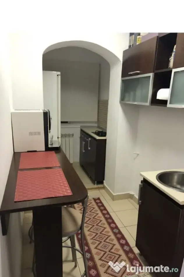 Apartament o camera decomandat Blascovici