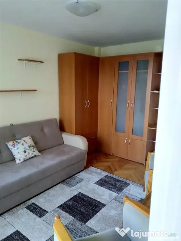 Apartament o camera decomandat Blascovici
