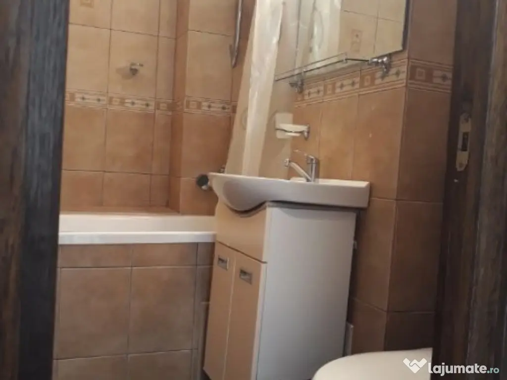 Apartament 2 camere decomandat