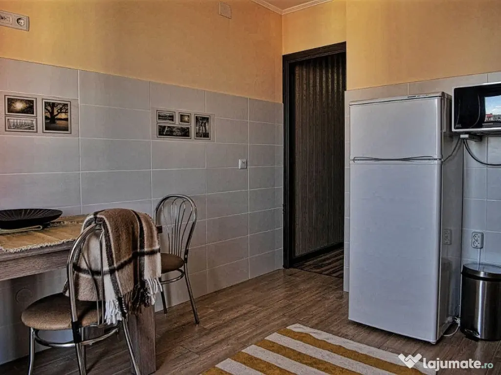 1 camera zona Tipografilor