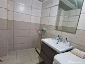 Resita Casa 7 Incaperi Parter,Etaj, Zero investitii 