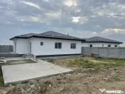 Clinceni, Putul Olteni, 4 camere, parter, 400mp, utilitati. 