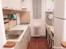 Apartament 2 camere , semidecomandat situat in zona Lipovei