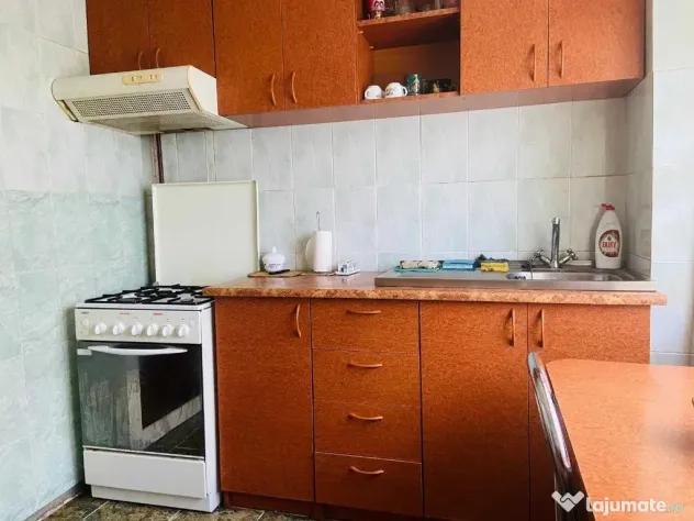 Apartament cu 2 camere semidecomandat olimpia