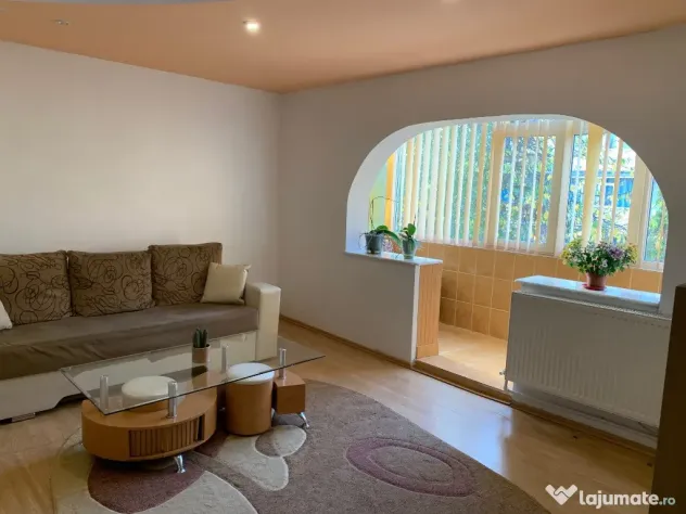 Apartament cu 2 camere semidecomandat olimpia