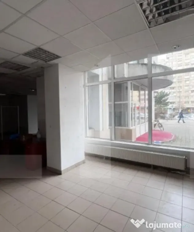 Spatiu comercial, 95mp, langa intrarea de la Piata Marasti