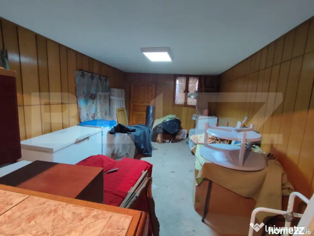 Casă Central în Radauți, teren 1500 mp