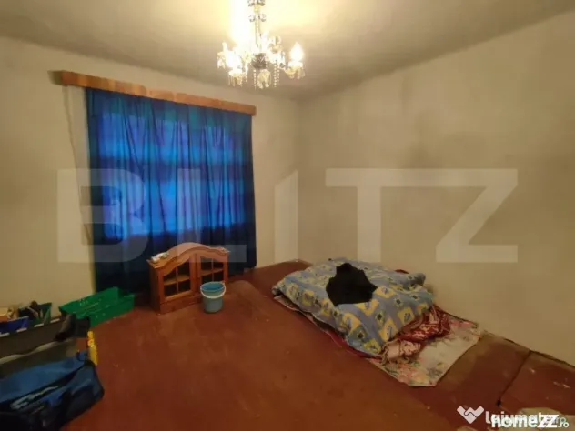 Casă Central în Radauți, teren 1500 mp