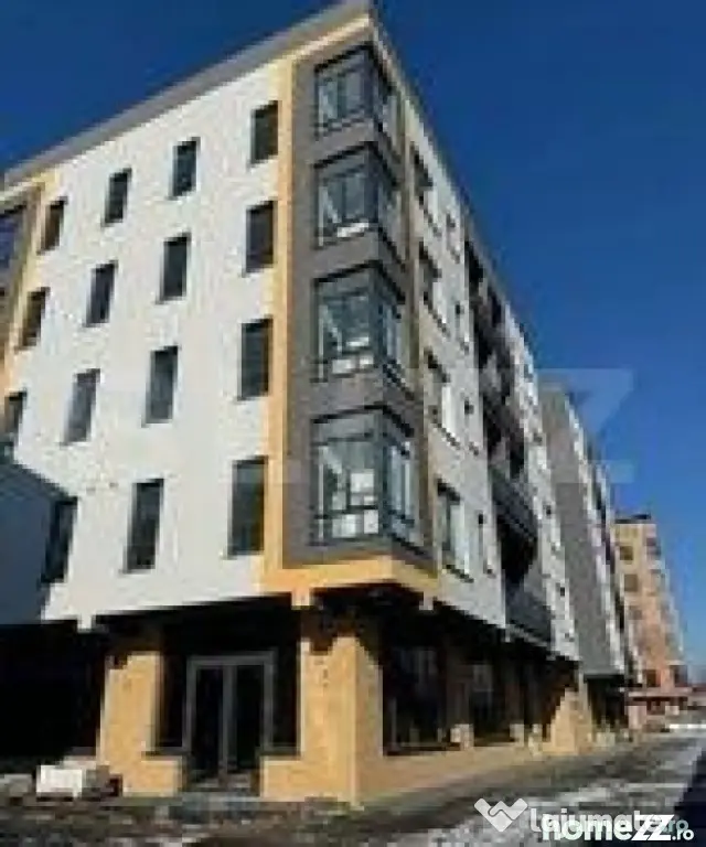 Spatiu central, 67mp, Radauti