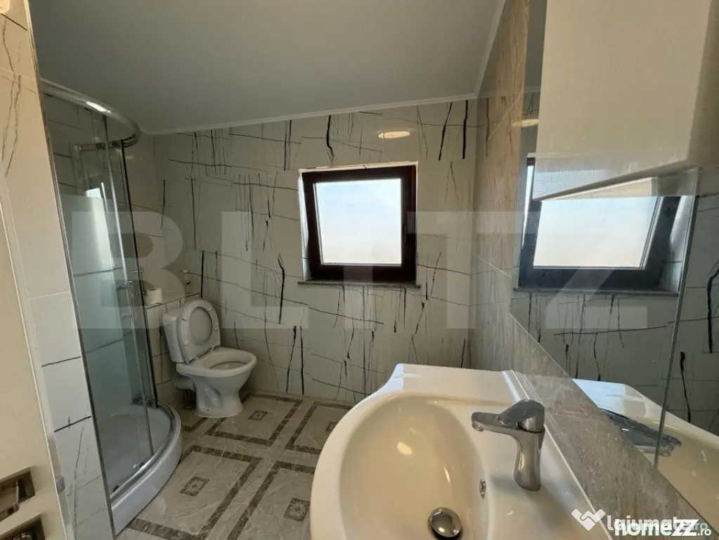 Apartament 3 camere, 100mp, situat pe 2 niveluri, zona Radau