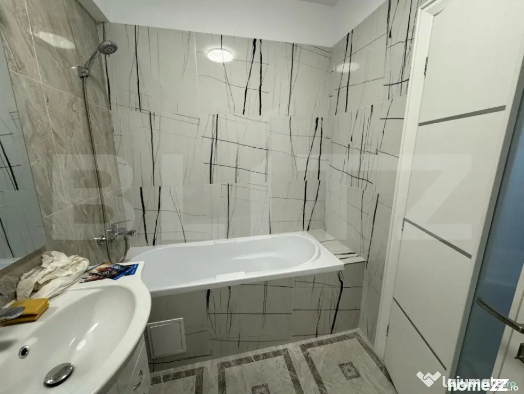 Apartament 3 camere, 100mp, situat pe 2 niveluri, zona Radau
