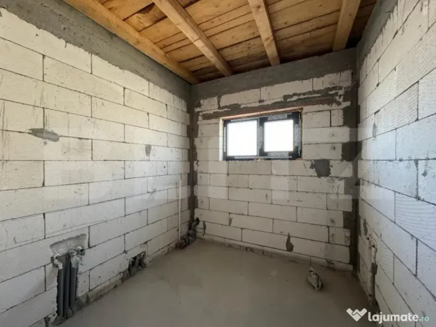 Casă P + M, de 131 mp utili, teren 339 mp, Pielești, zona
