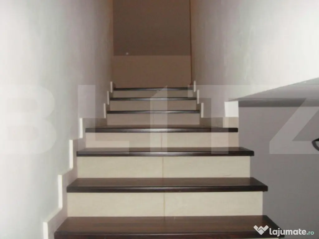 Casa cu 7 camere, 220mp, Unirii