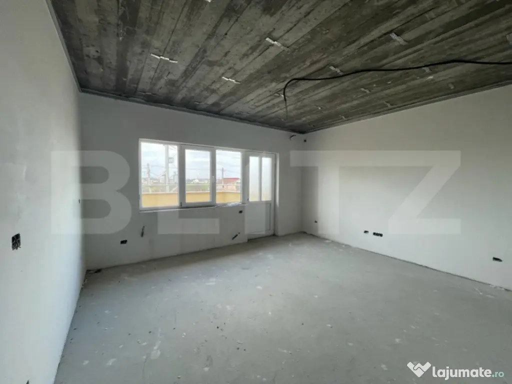 Casa S+P+E+M, pretabila clinica / birouri, Balta Verde