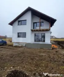 Casa spatioasa 4 camere, 136mp utili, 520 teren, finisata, i