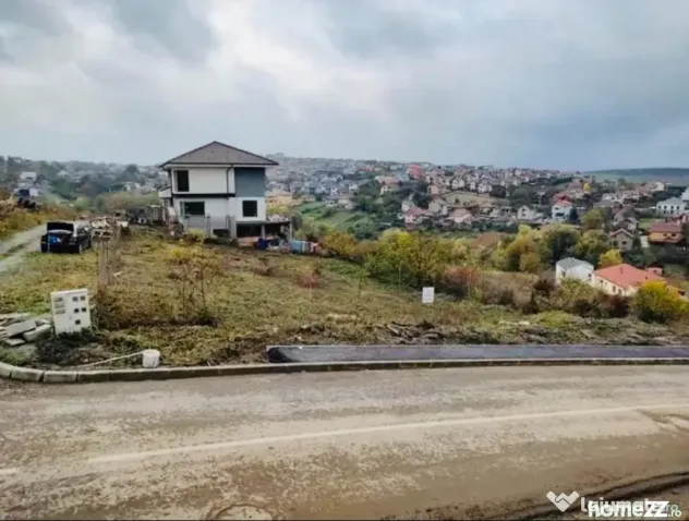 Teren cu priveliste, utilitati, 527mp, zona Dezmir - Cluj-Napoca (Cluj)