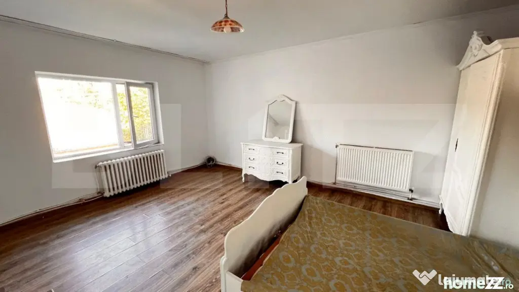 Casa, 3 camere, 100 mp utili, zona Sararie - Iasi (Iasi)