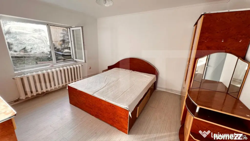 Casa, 3 camere, 100 mp utili, zona Sararie - Iasi (Iasi)
