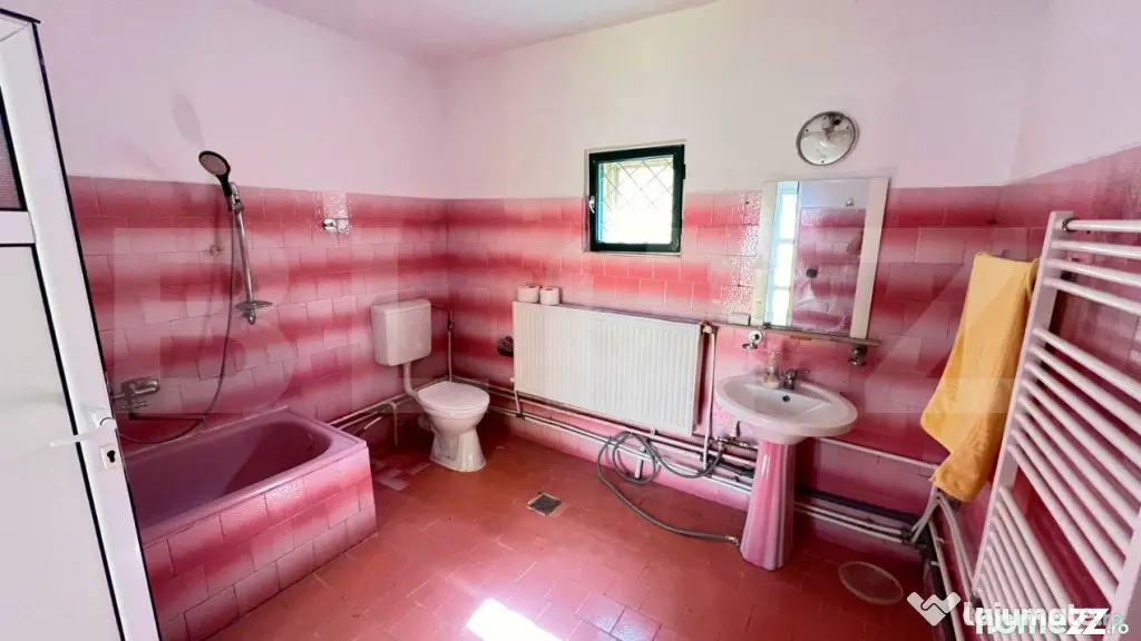 Casa, 3 camere, 100 mp utili, zona Sararie - Iasi (Iasi)