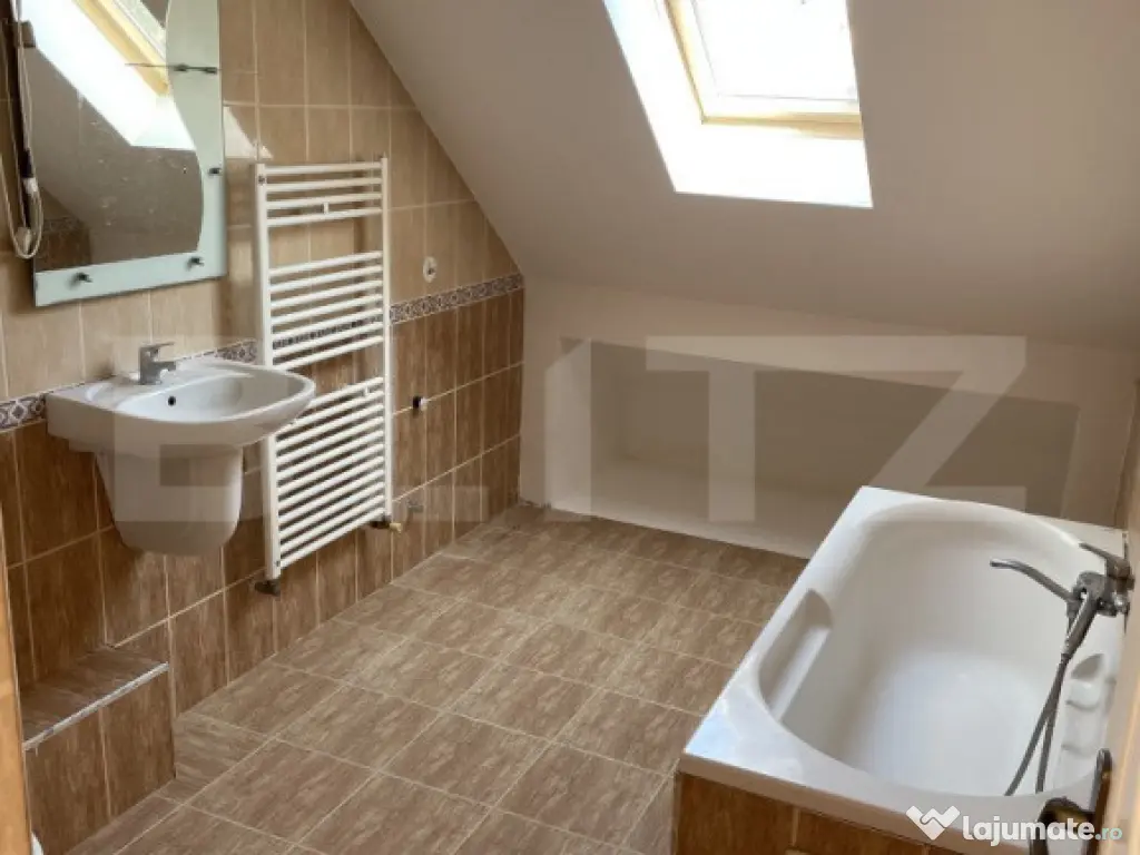 Apartament 2 dormitoare, 83 mp, zona Podul Jelnei