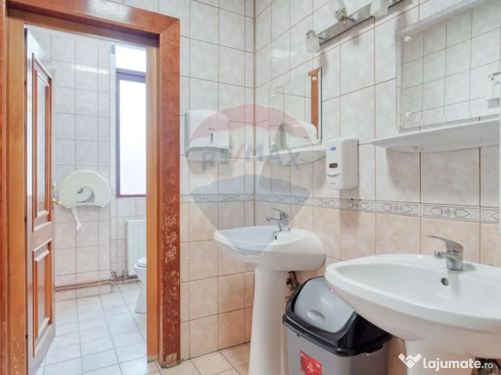 Birou de închiriat în clădire de birouri, Brașov, lâ...