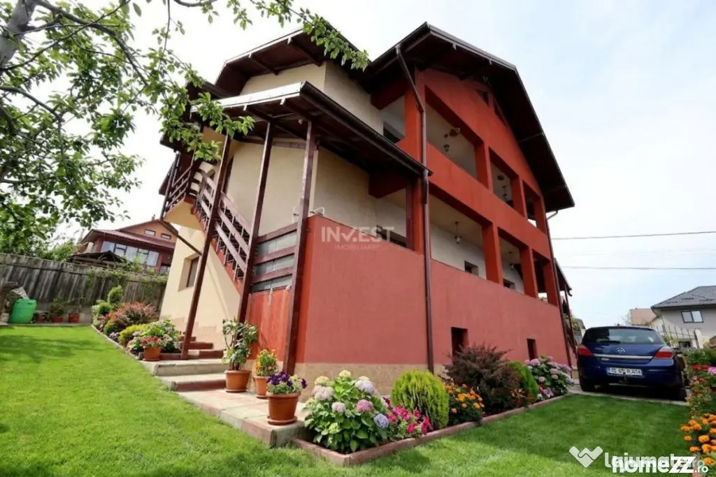 Casă individuală ideală pentru două familii sau locuinț