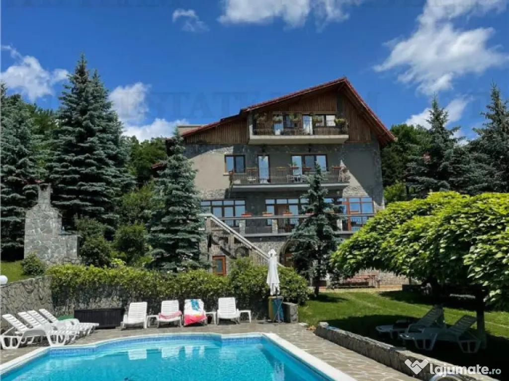 Vila deosebita 9 camere - Cornu de Jos