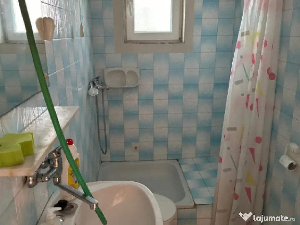 Casa compusa din 7 camere situata in zona EFORIE NORD - CENT