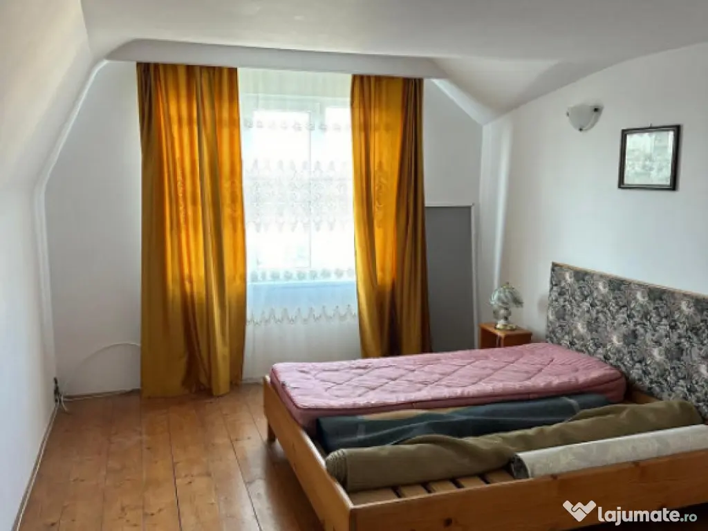 Casa compusa din 7 camere situata in zona EFORIE NORD - CENT