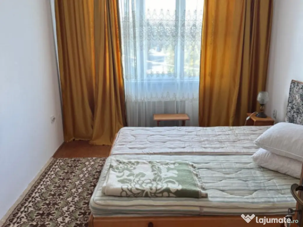 Casa compusa din 7 camere situata in zona EFORIE NORD - CENT