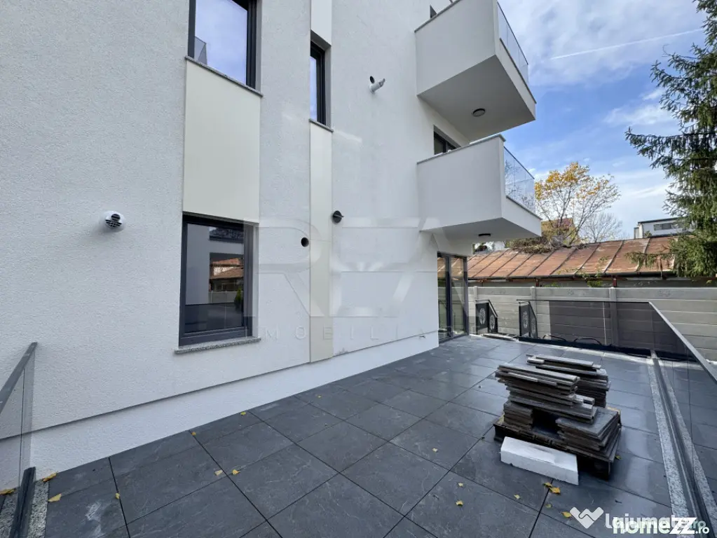 2 camere curte si terasa 102 mp Ultracentral - Bucuresti (Bucuresti-Ilfov)