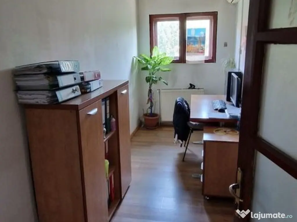 Teren 1000 mp-Cladire 400mp