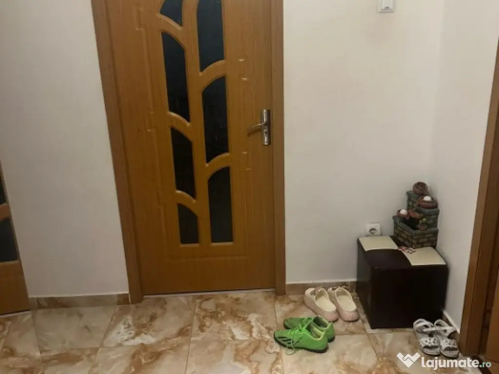 Berceni, Ap.3 cam, decom.Parter+balcon.