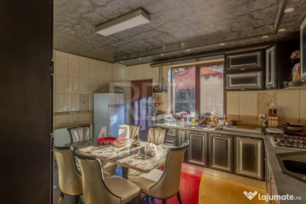 Vila cu 5 camere - Teren 400mp - Aparatorii Patriei