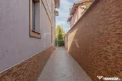 Vila cu 5 camere - Teren 400mp - Aparatorii Patriei 