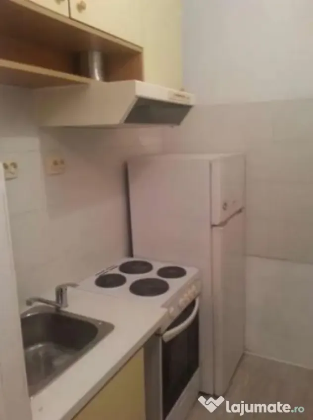 Zona Sagului 3 camere de inchiriat