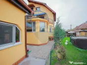 Casă cu 7 camere de vânzare, zona Parcul Salca, Cantemir 