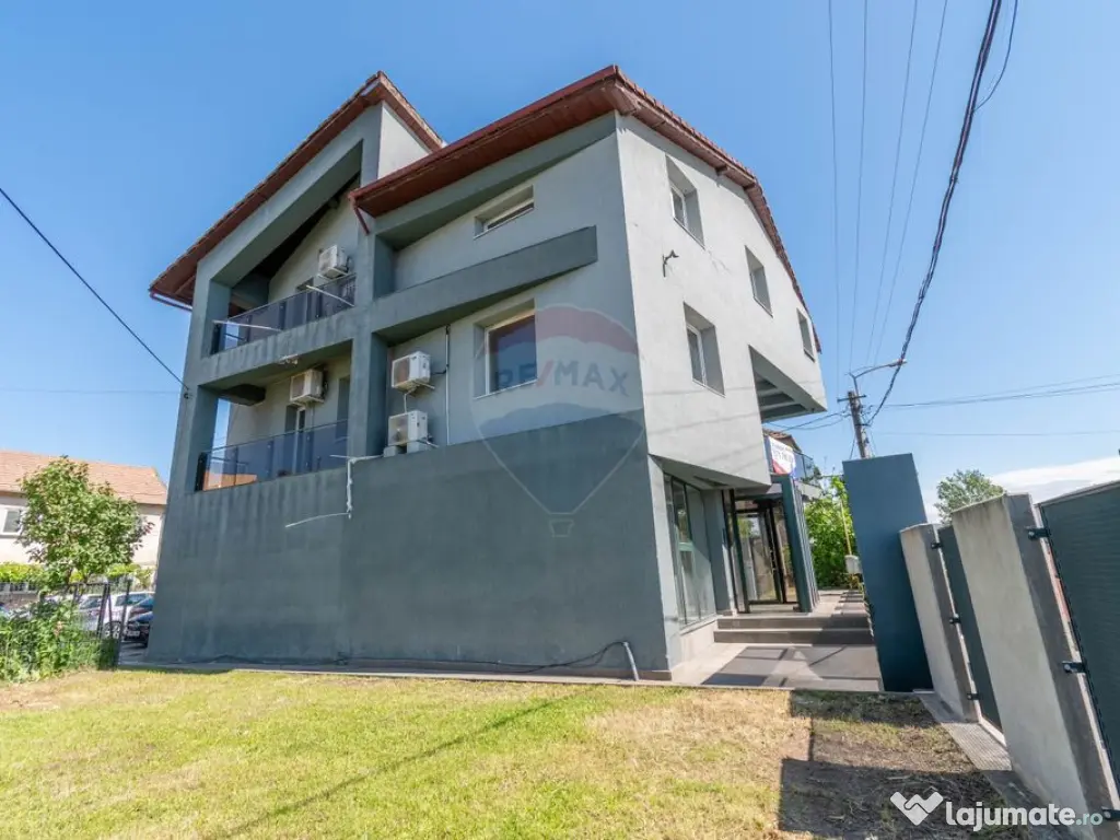 Casa cu 12 camere de vanzare in zona semicentrală! COMIS...