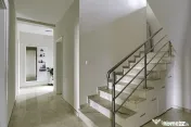 Vandut Vila superba pe colt in cartierul Europa, Vladimir... 