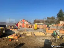 Casa la roșu zona Valea Ghinzii 400mp teren 117mp utili