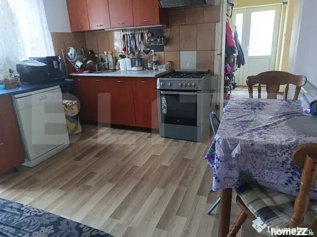 Casa in Tractorul, 5 min de mall Coresi , SAUNA SI GARAJ+ Ga - Brasov (Brasov)